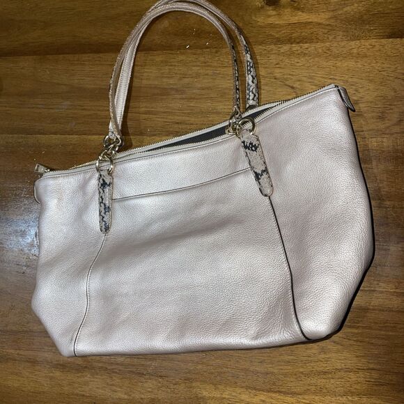 Coach Ava Large Leather Tote Handbag in Champagne Pink with Zip Closure - Picture 9 of 12
